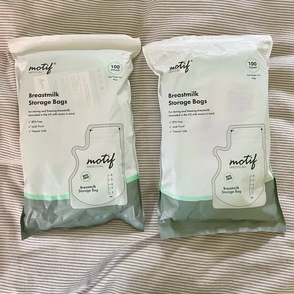 UNOPENED Motif Milk Storage Bags